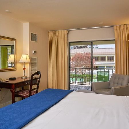 Inn At The Commons Medford Exterior foto