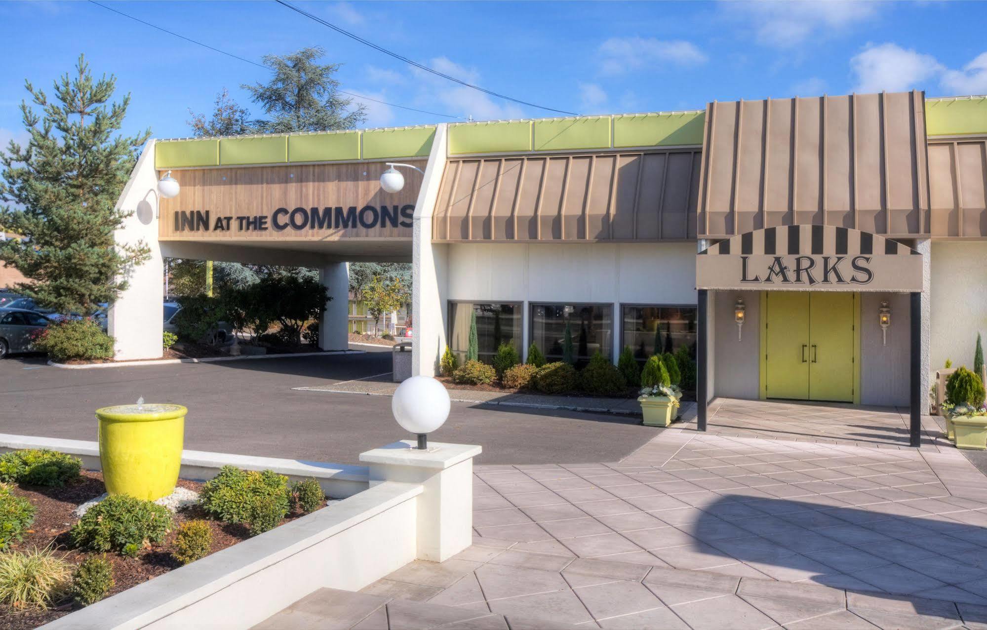 Inn At The Commons Medford Exterior foto